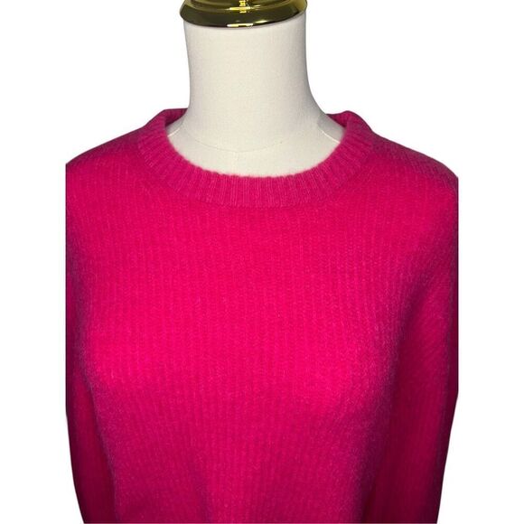 House of Harlow Women’s Medium Fuchsia Pink Sweater Rhinestone Detail Cropped - Picture 2 of 7